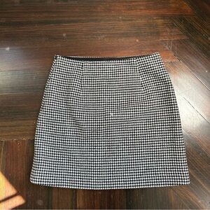 Club Monaco Black and White Pencil Skirt
